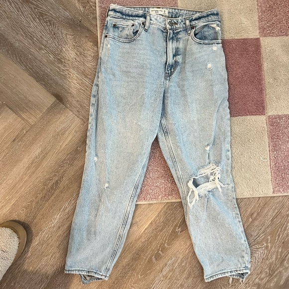 Curve Love Mom Jeans - Picture 3 of 3